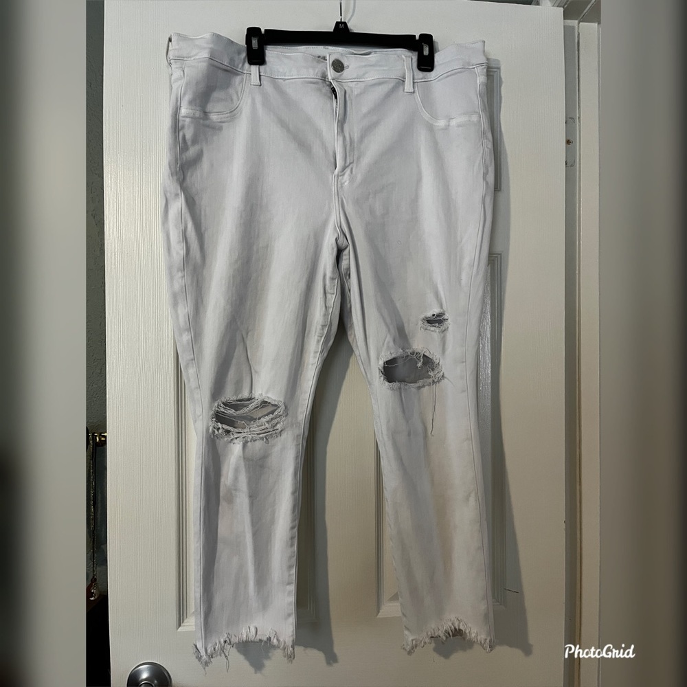 AE Ripped Jeans